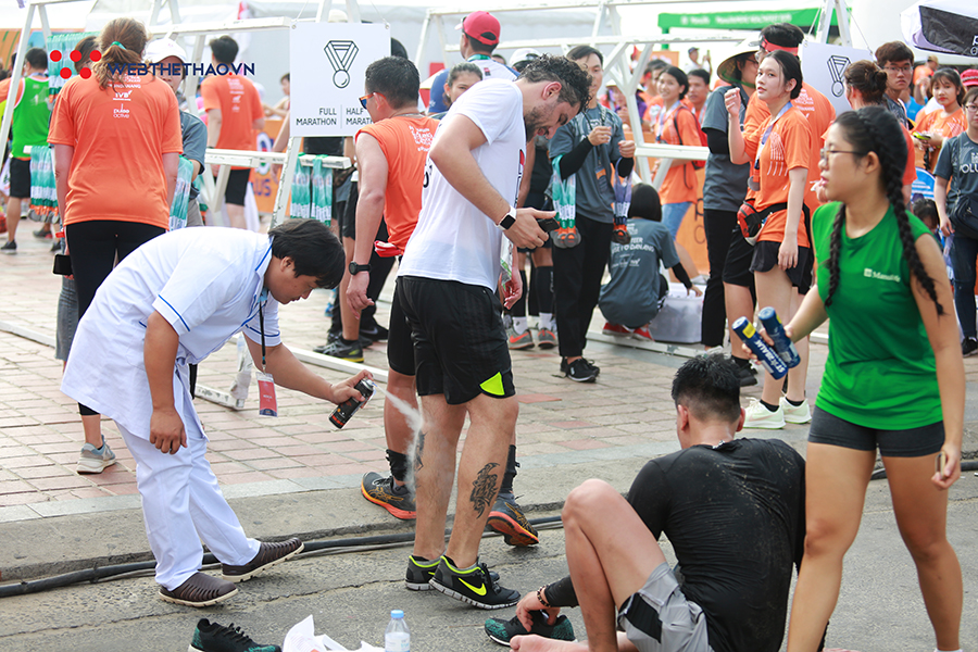 Những người hùng thầm lặng tạo nên sự thành công của Manulife Danang International Marathon Những người hùng thầm lặng tạo nên sự thành công của Manulife Danang International Marathon